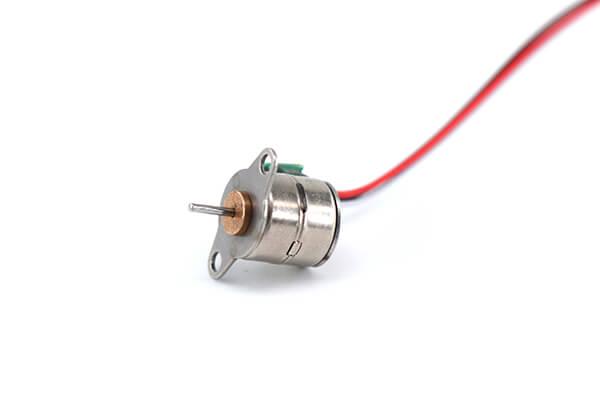 NFP-10BY-18-small-stepper-motor-with-gearbox